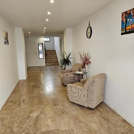 Апартаменты Four Seasons *